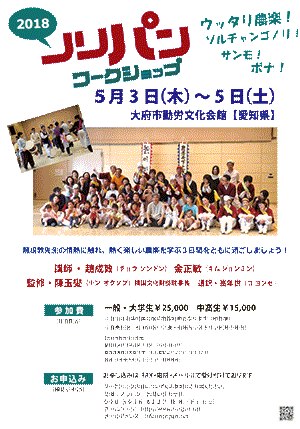 ���\������